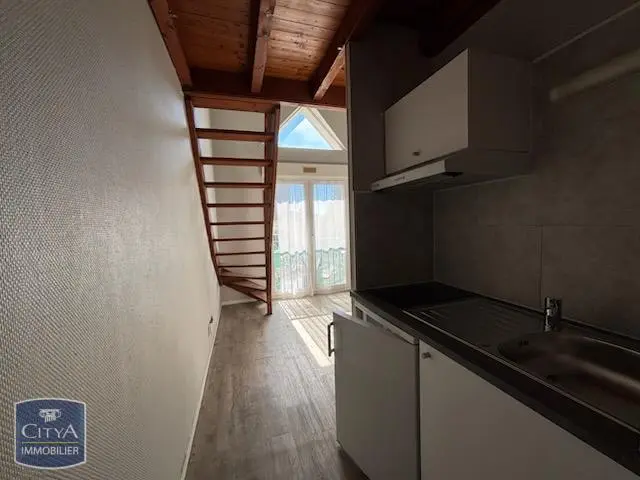 Photo 1 Appartement 1 pièce 23.23m²