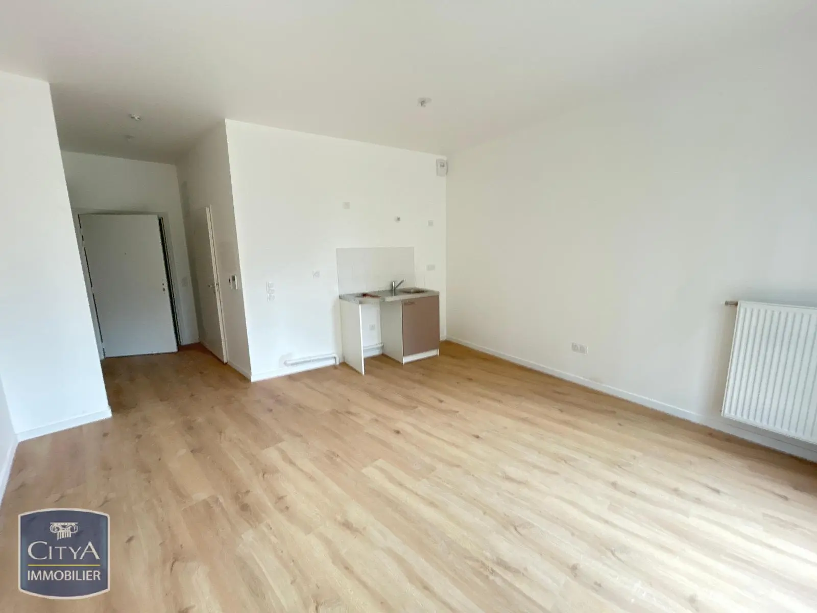 Photo 1 Appartement 1 pièce 30.23m²