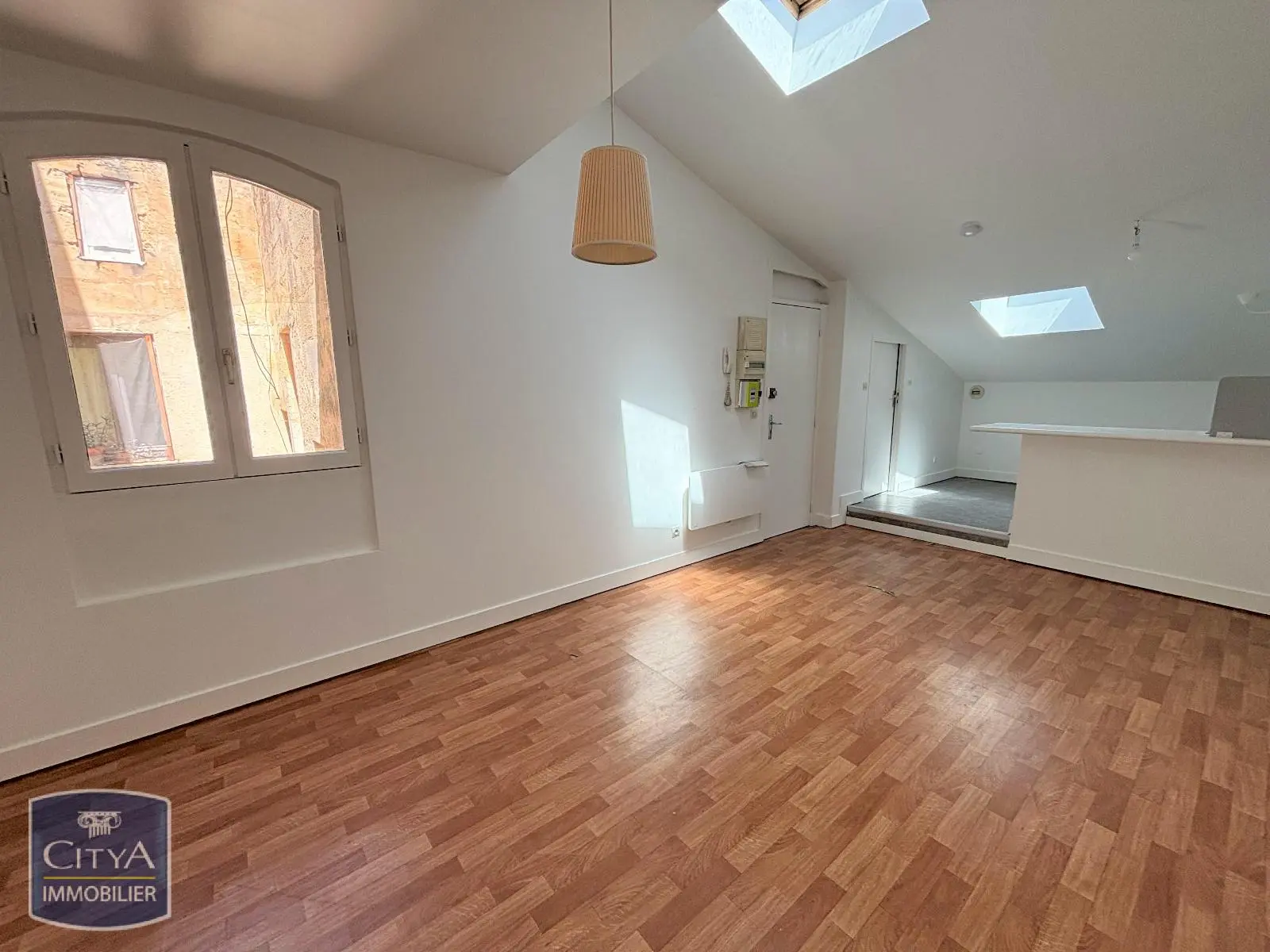 Photo 1 Appartement 1 pièce 21.88m²