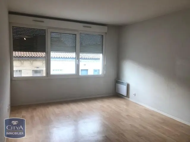Photo 2 Appartement 1 pièce 22.83m²