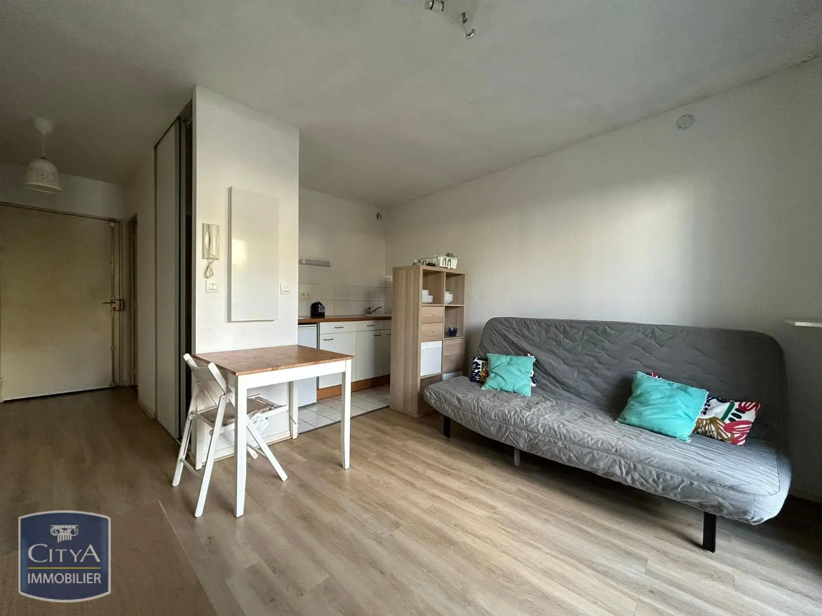 Photo 1 Appartement 1 pièce 21.29m²