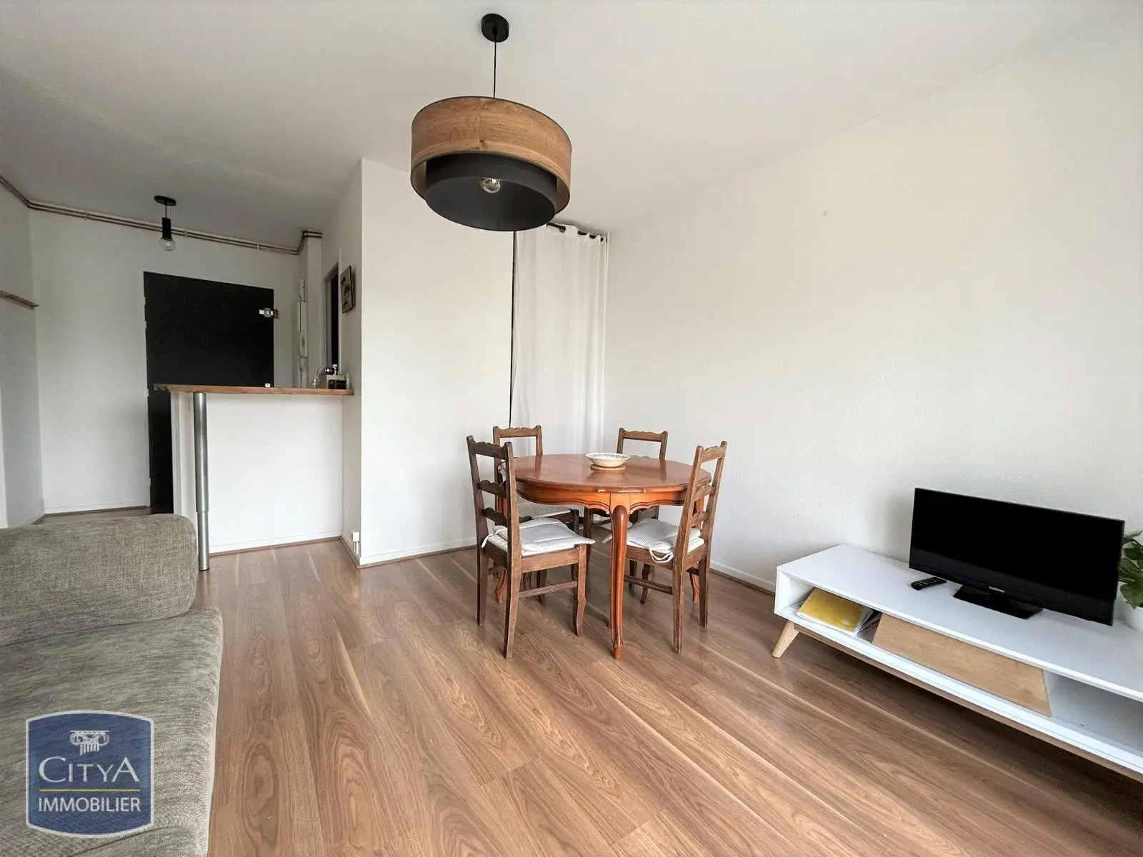 Photo 1 Appartement 1 pièce 37.35m²