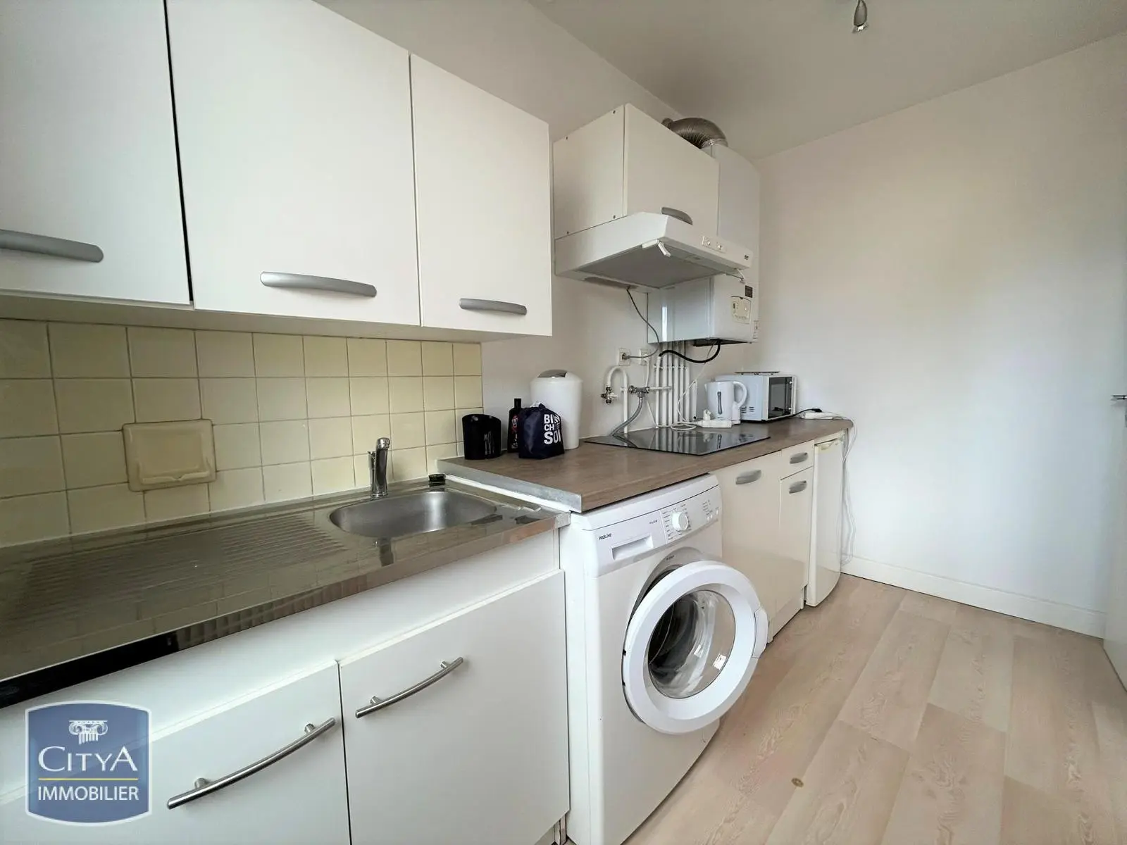 Photo 3 Appartement 1 pièce 28.04m²