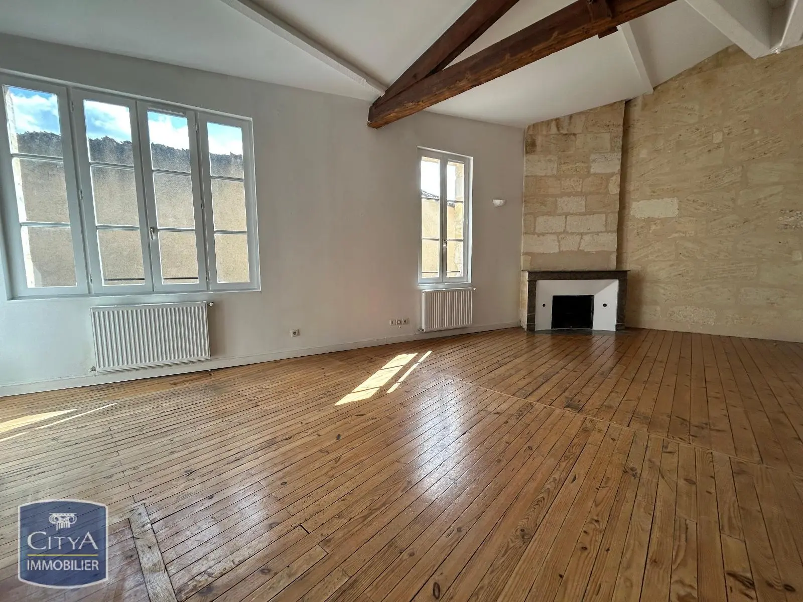 Photo 1 Appartement 4 pièces 96.16m²