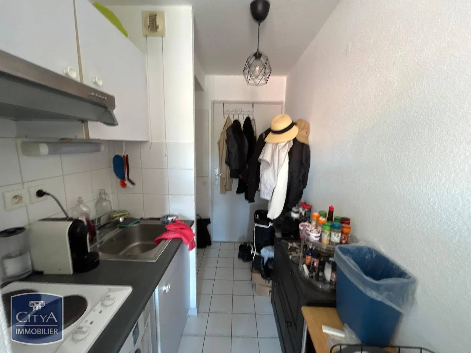 Photo 2 Appartement 1 pièce 22.11m²