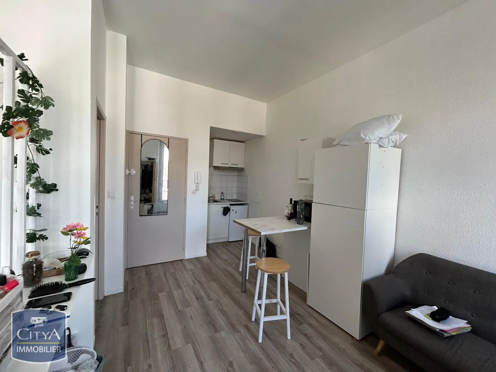 Photo 1 Appartement 1 pièce 24m²