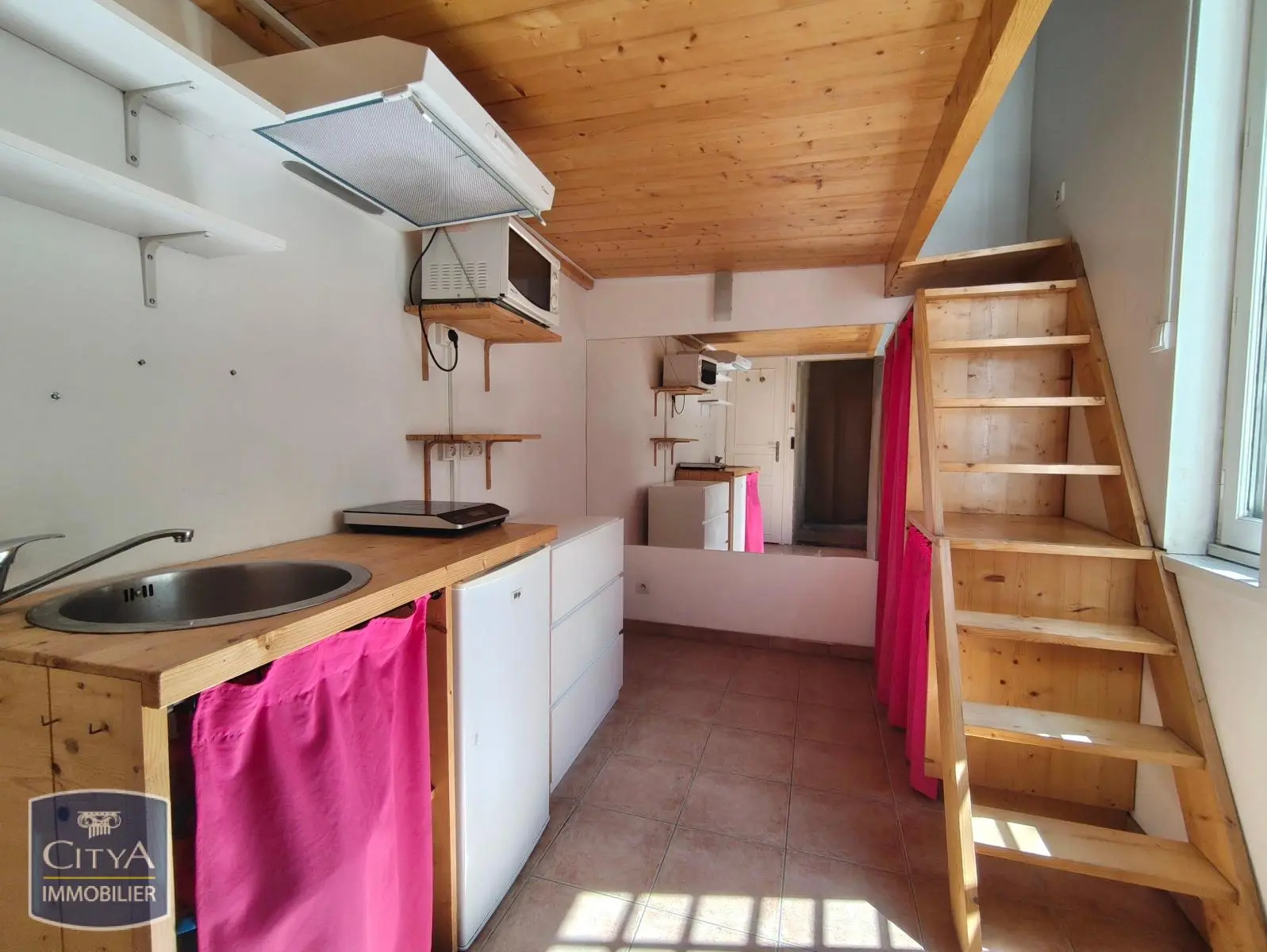 Photo 1 Appartement 1 pièce 13.31m²