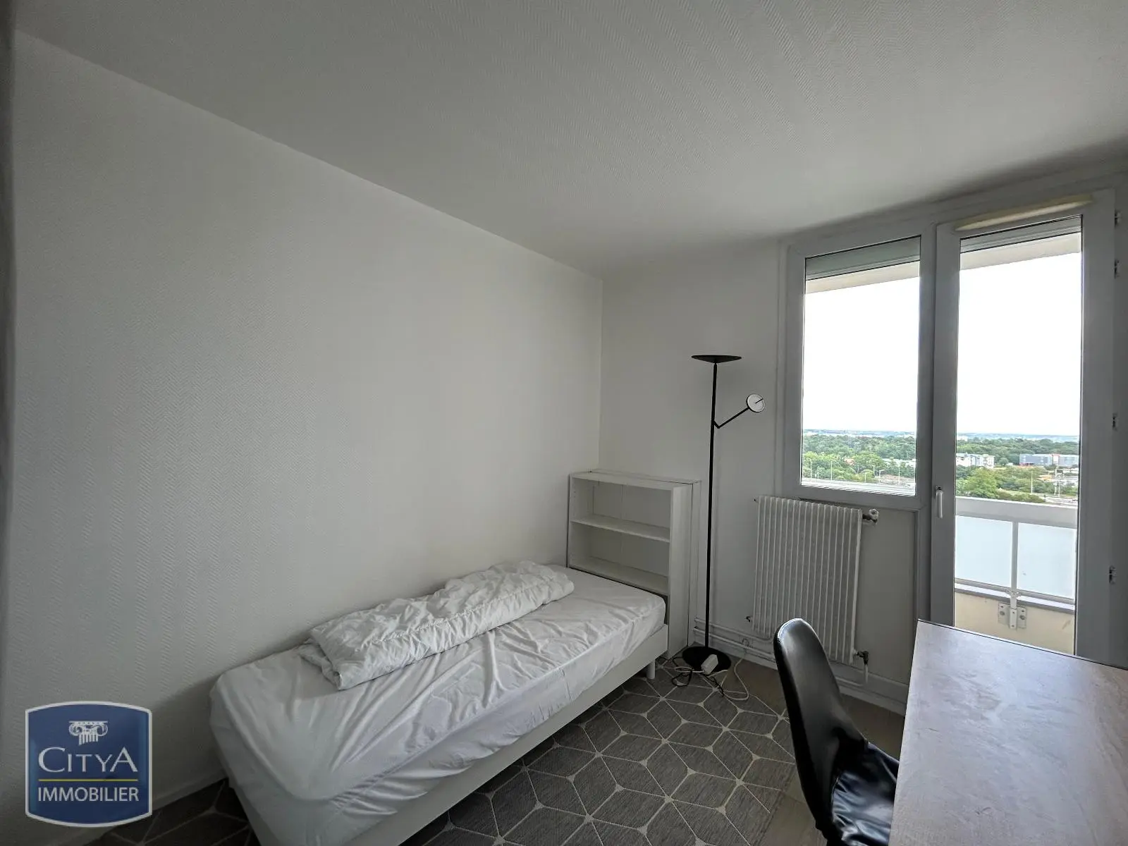 Photo 2 Appartement 1 pièce 14.4m²