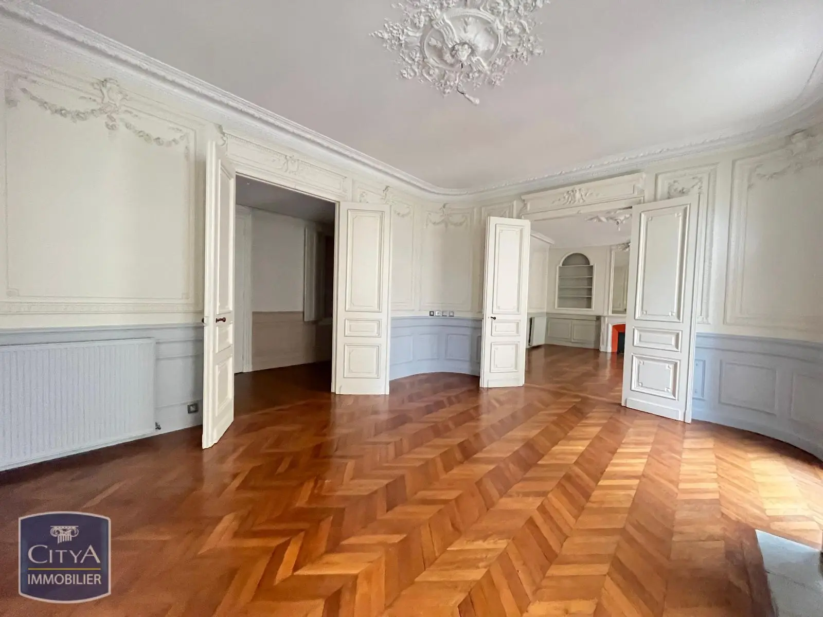 Photo Appartement 5 pièces 181m²
