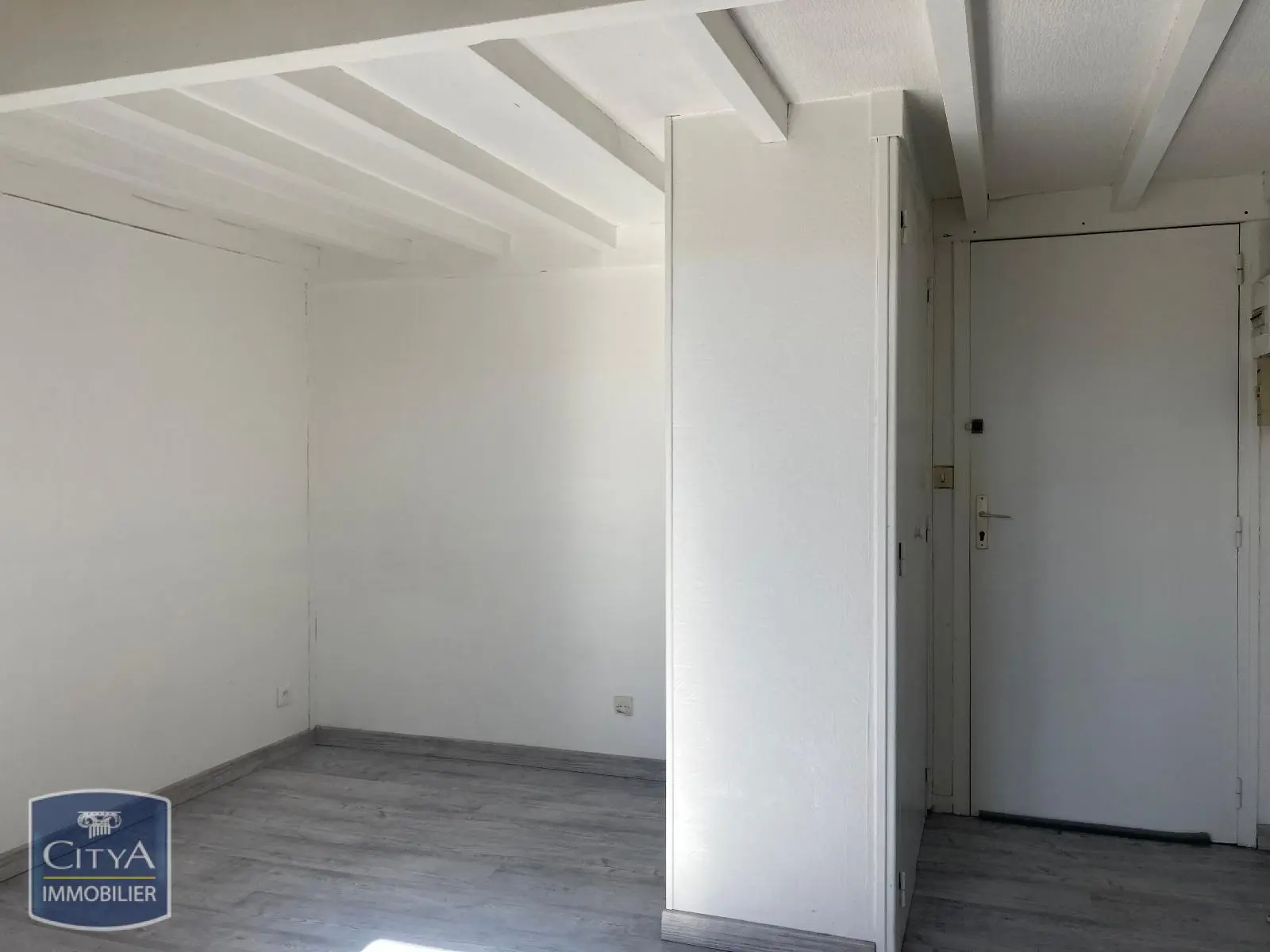 Photo 2 Appartement 1 pièce 22.08m²