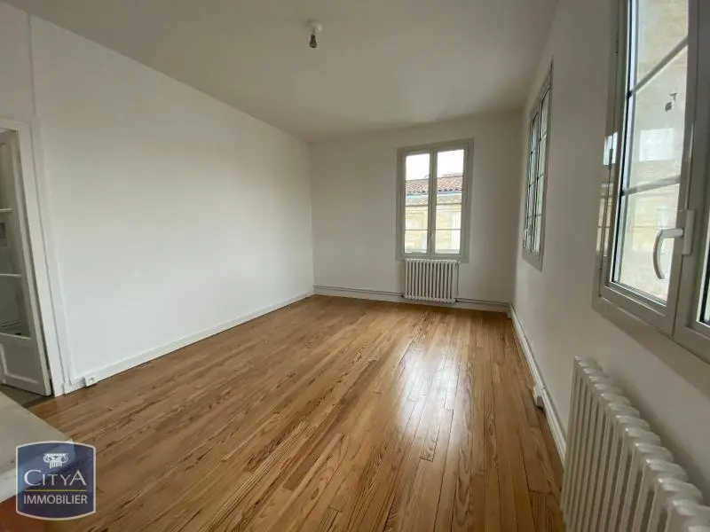Photo 1 Appartement 4 pièces 97.16m²