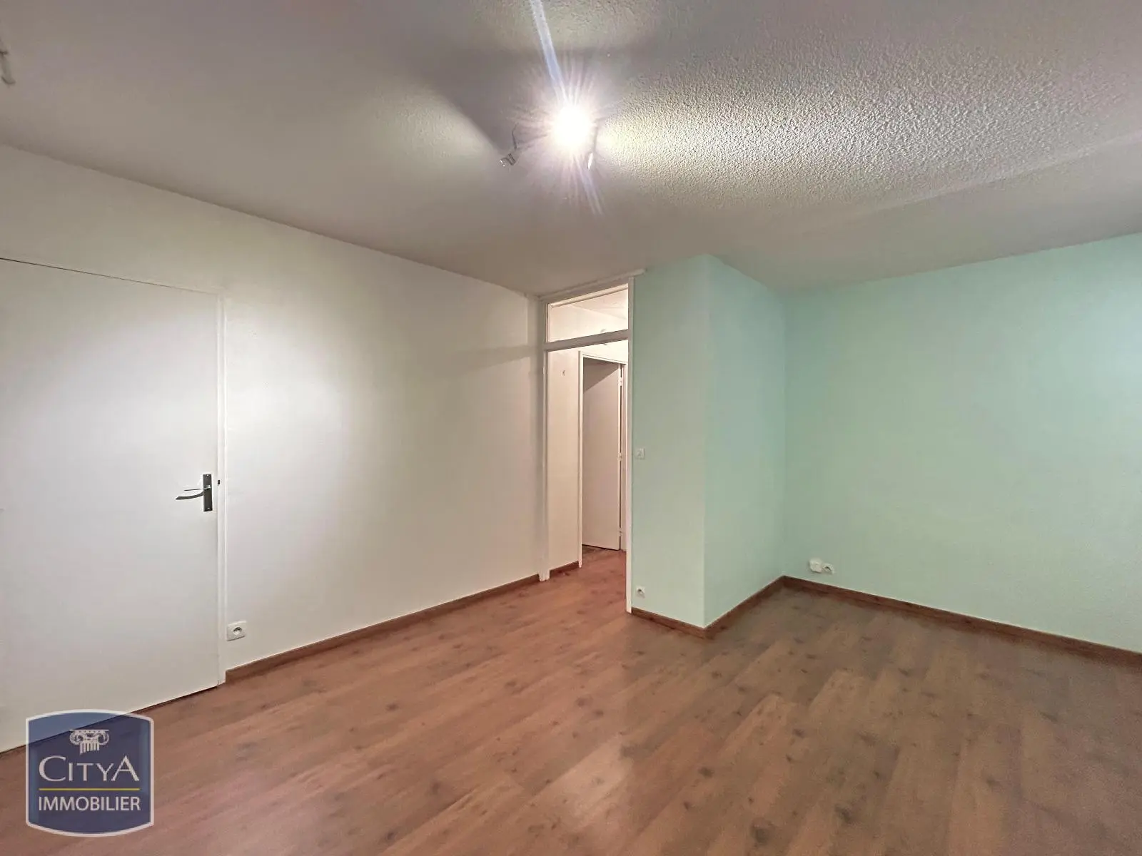 Photo 1 Appartement 1 pièce 22.06m²