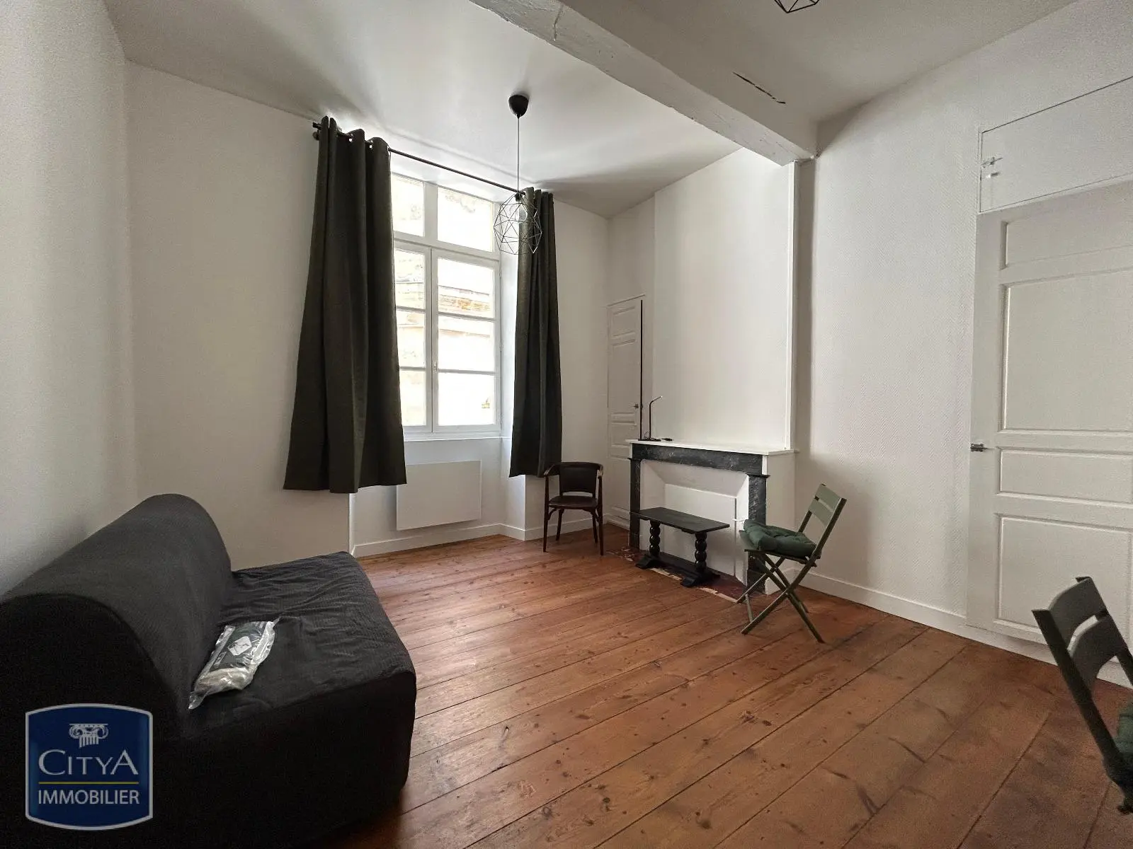 Photo 1 Appartement 1 pièce 26.43m²