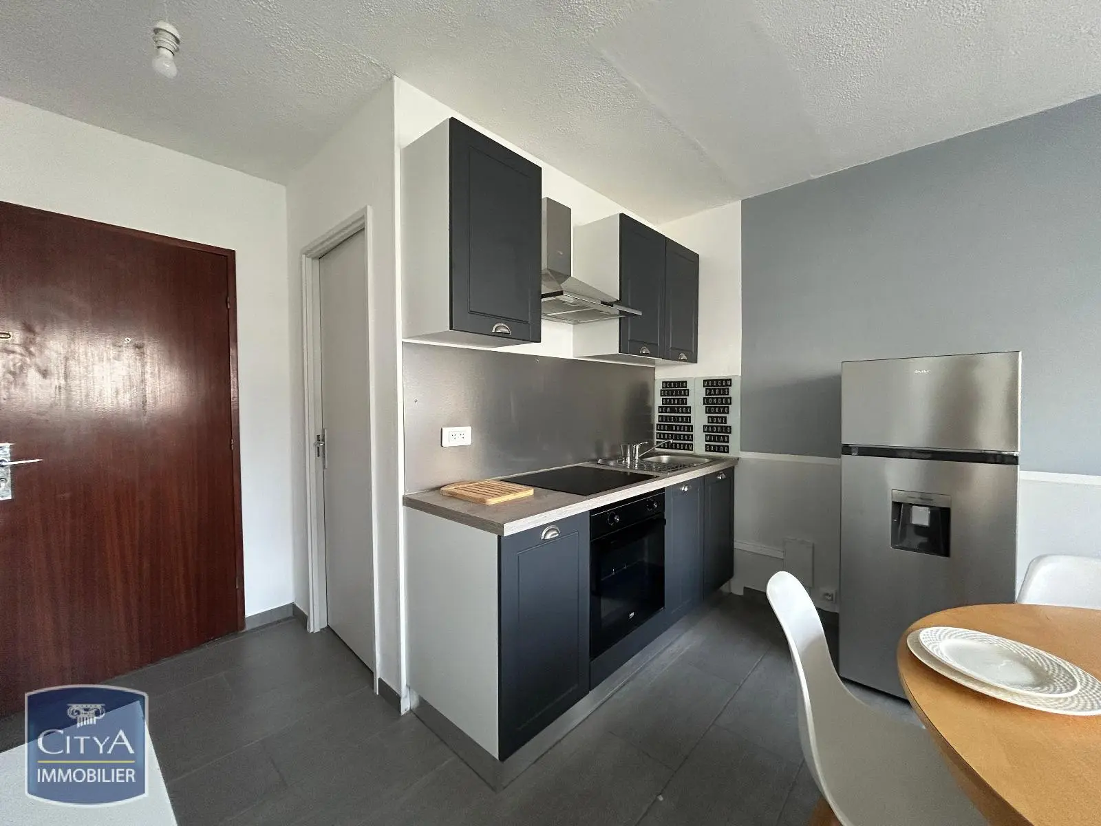 Photo 2 Appartement 1 pièce 30.21m²