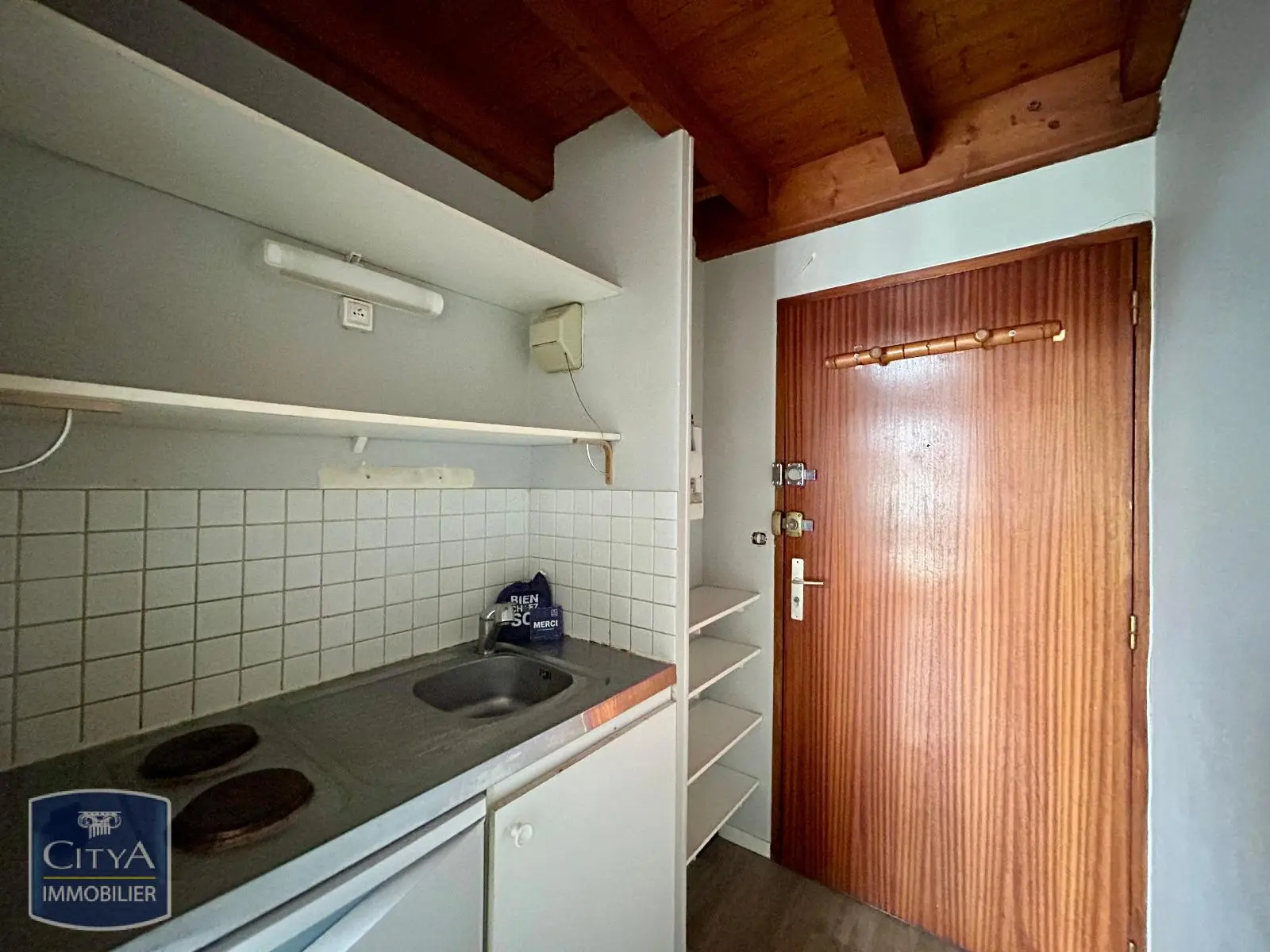 Photo 2 Appartement 1 pièce 23.23m²