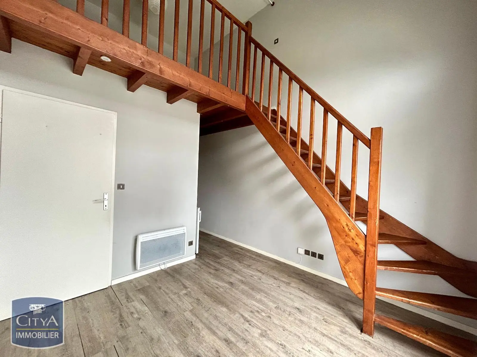 Photo 1 Appartement 1 pièce 23.23m²