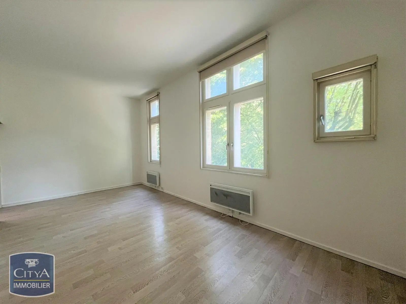 Photo 1 Appartement 1 pièce 37m²