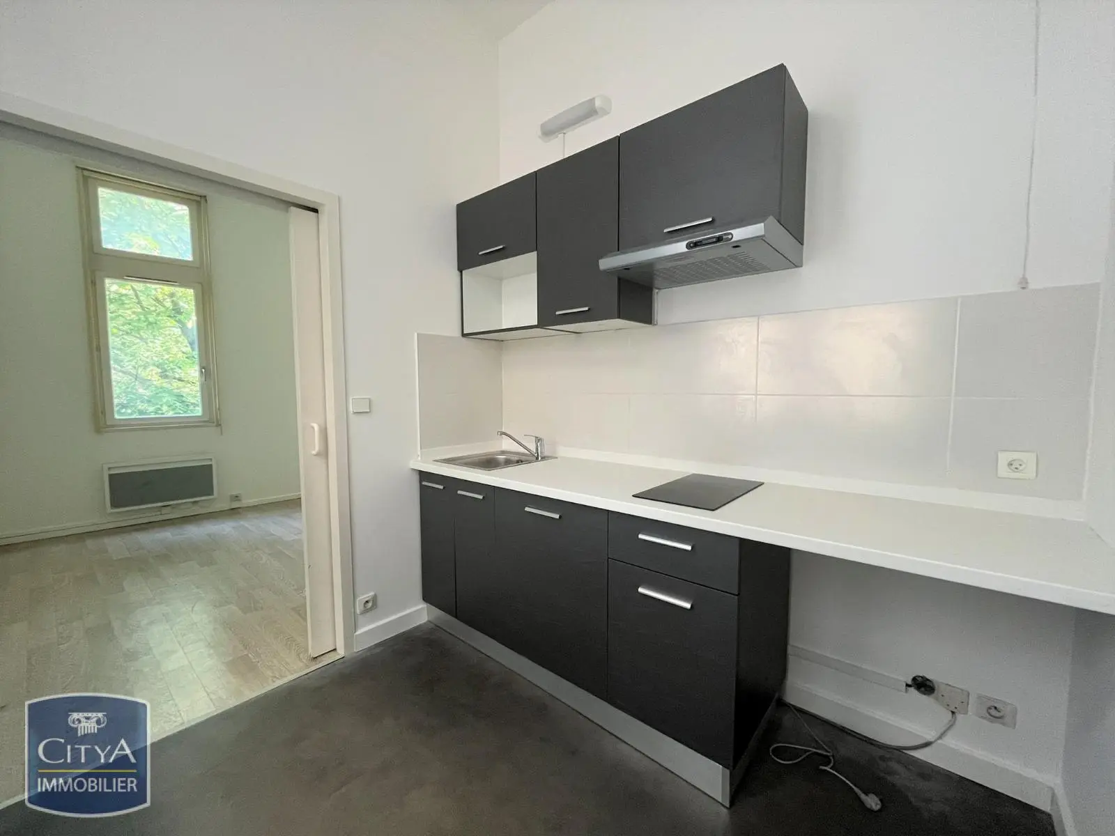 Photo 2 Appartement 1 pièce 37m²