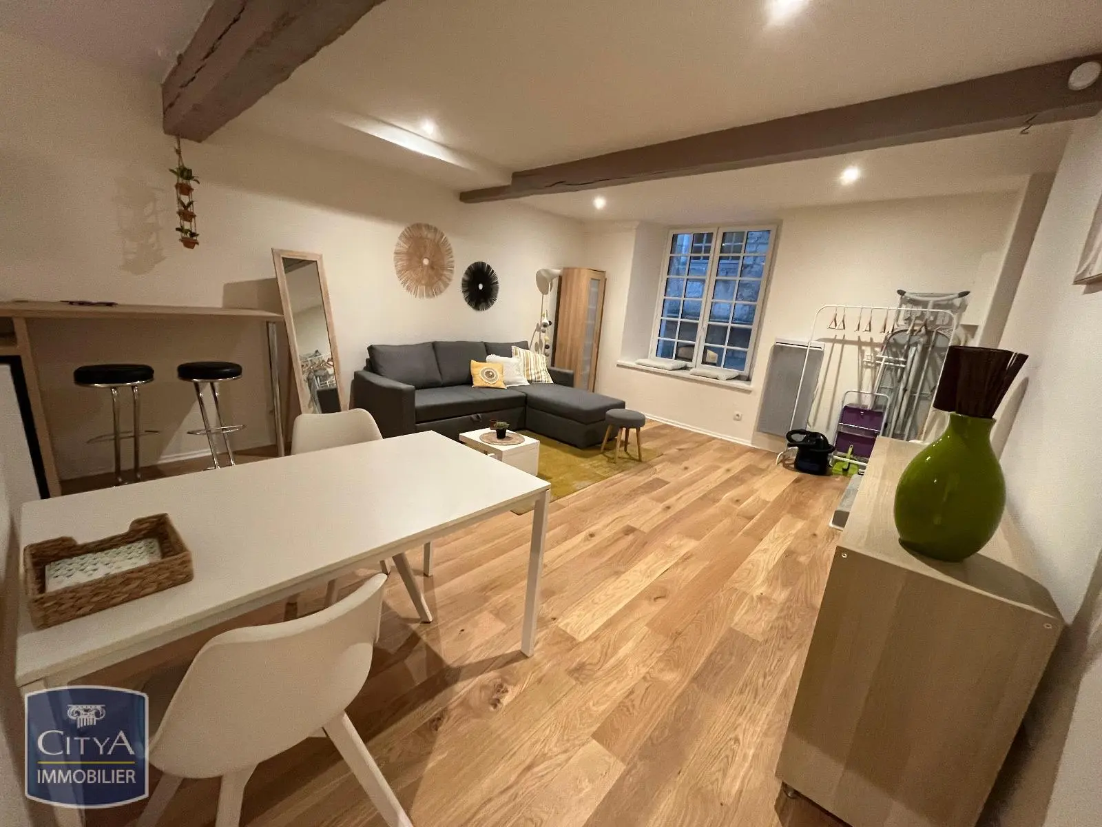 Photo 1 Appartement 1 pièce 30.01m²