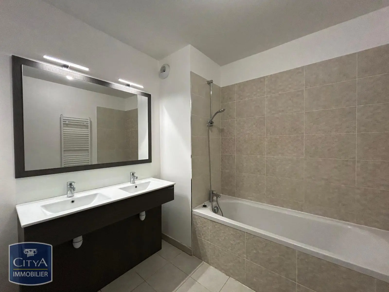Photo 15 Appartement 4 pièces 80.7m²