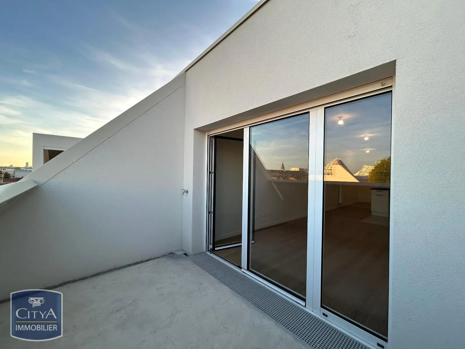 Photo 1 Appartement 1 pièce 30.7m²