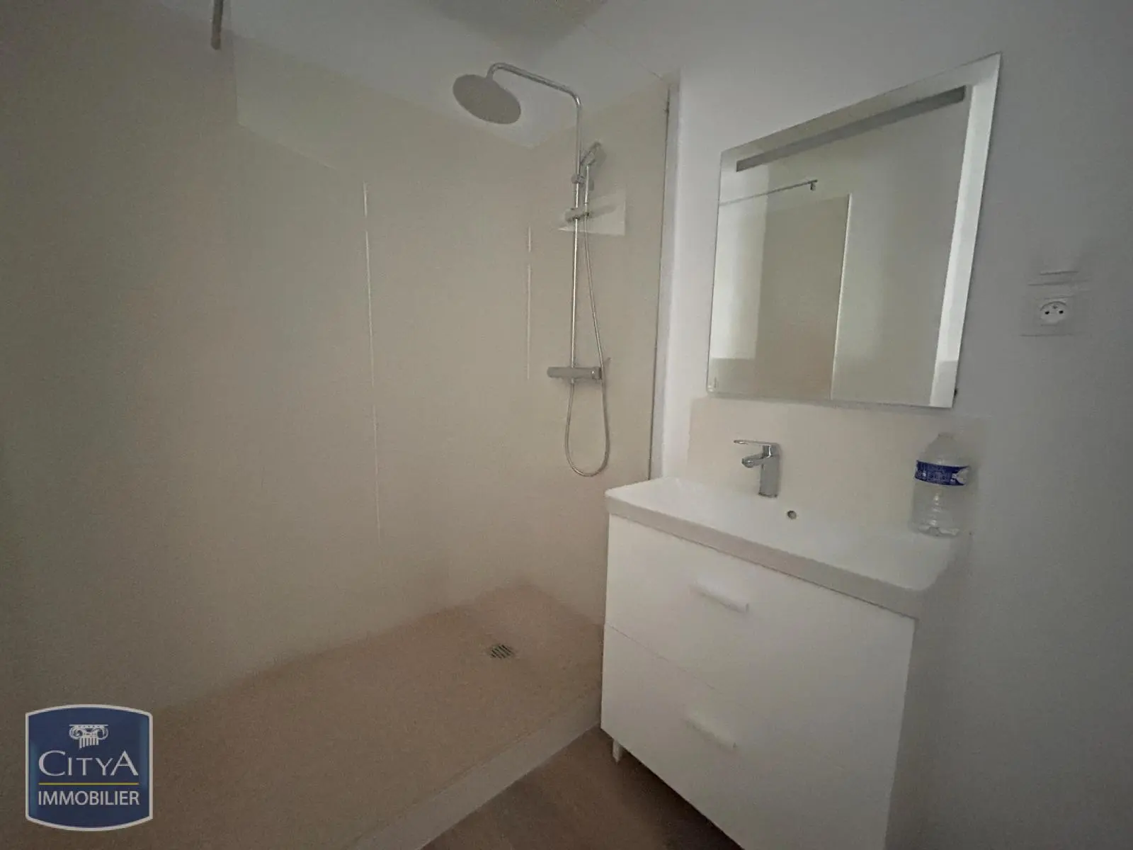 Photo 3 Appartement 1 pièce 28.59m²