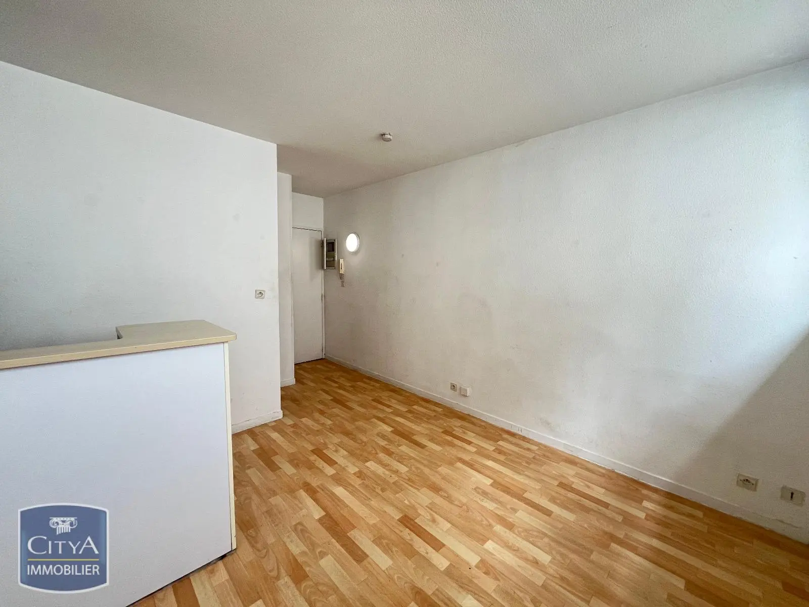 Photo 2 Appartement 1 pièce 18.25m²