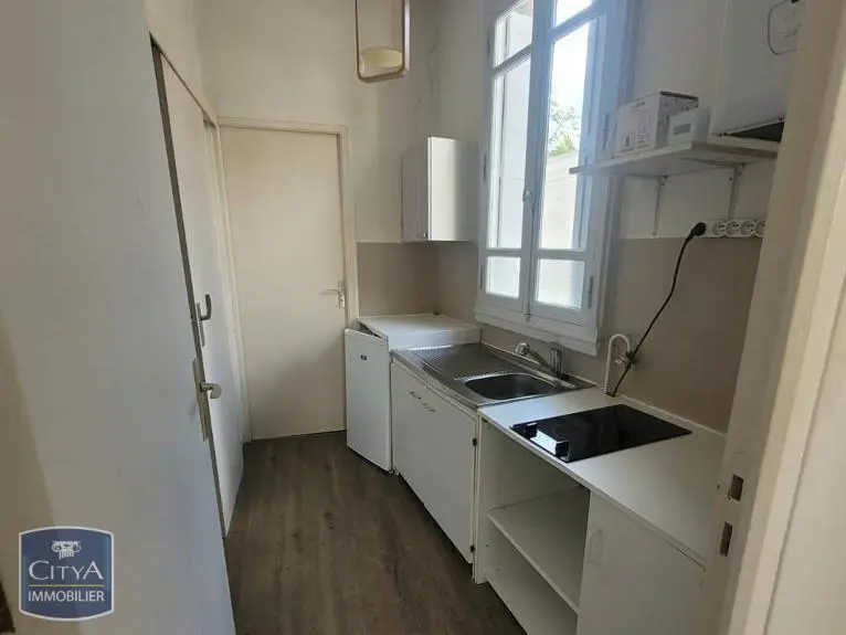 Photo 2 Appartement 1 pièce 19.97m²
