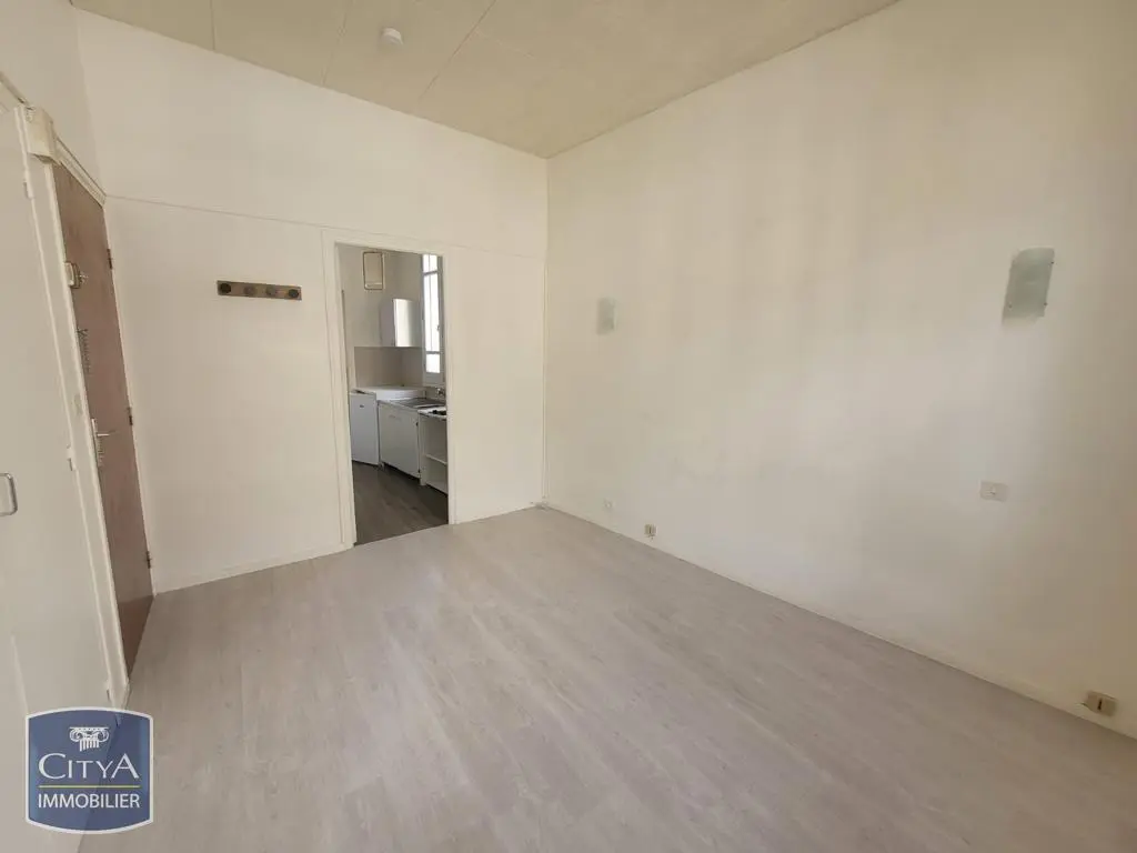 Photo 1 Appartement 1 pièce 19.97m²