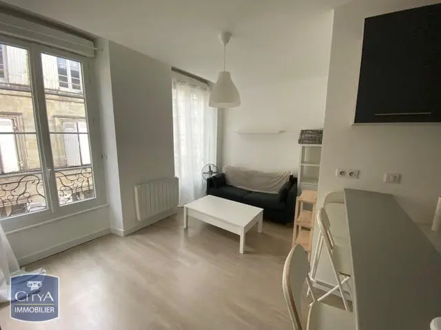 Photo 1 Appartement 1 pièce 24.94m²