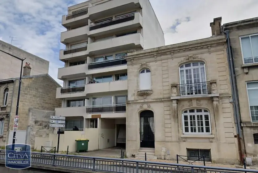 Photo 1 Parking 10m²