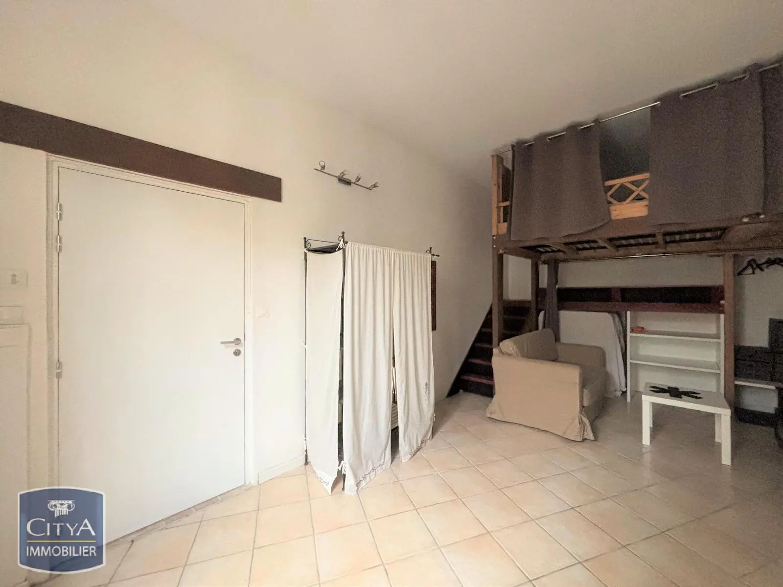 Photo 1 Appartement 1 pièce 30.3m²