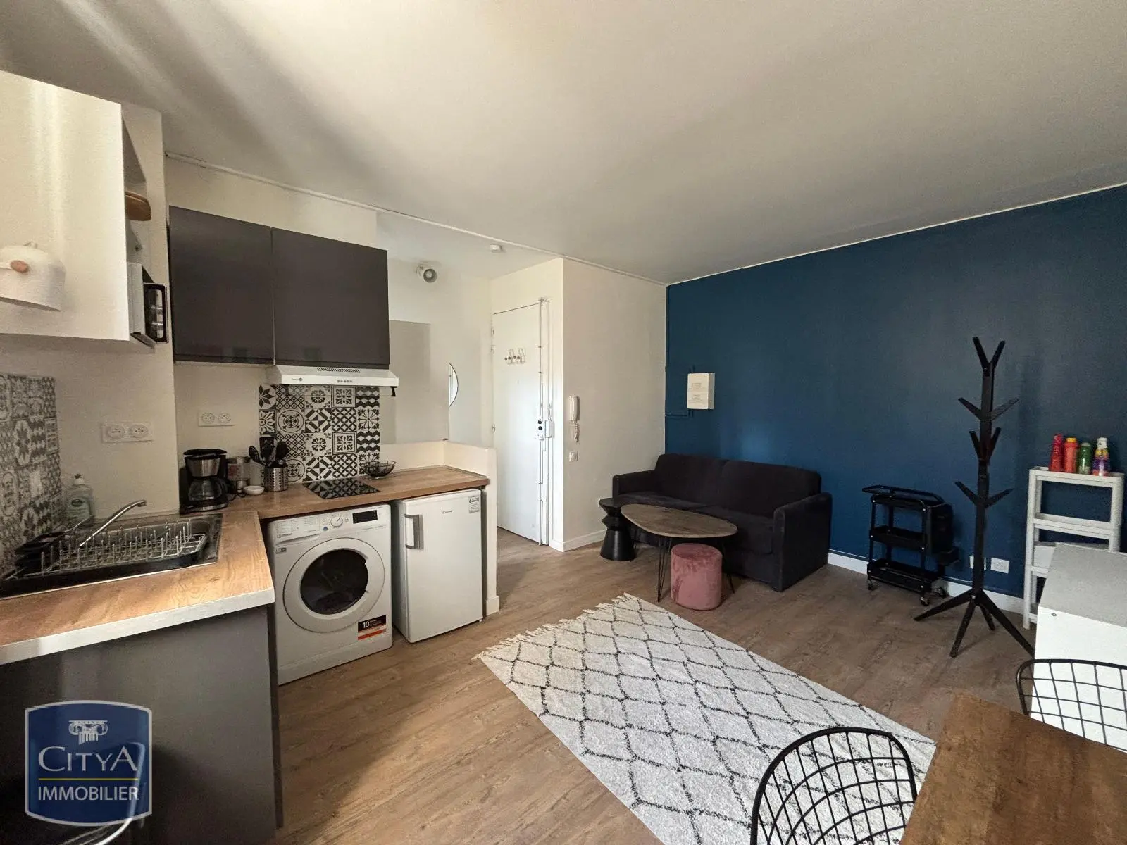 Photo 2 Appartement 1 pièce 23.38m²
