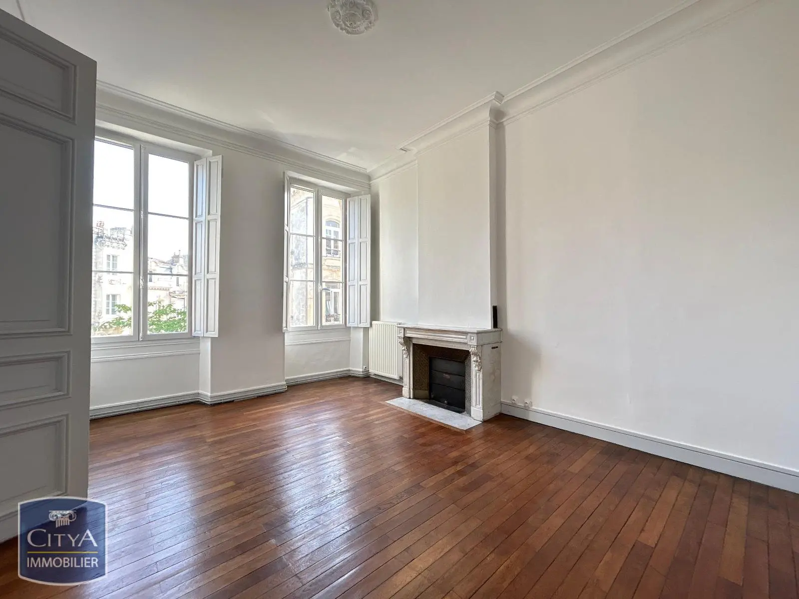 Photo 2 Appartement 4 pièces 113.87m²