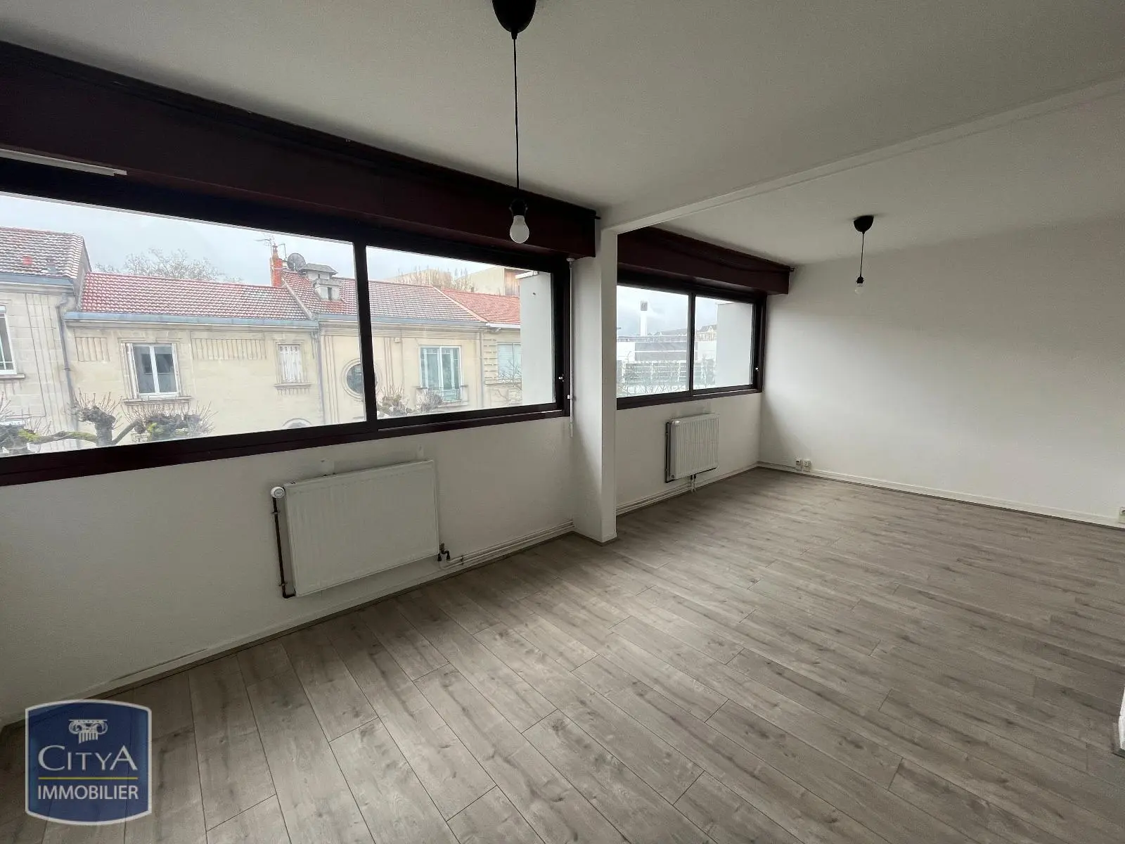 Photo 2 Appartement 1 pièce 30.4m²