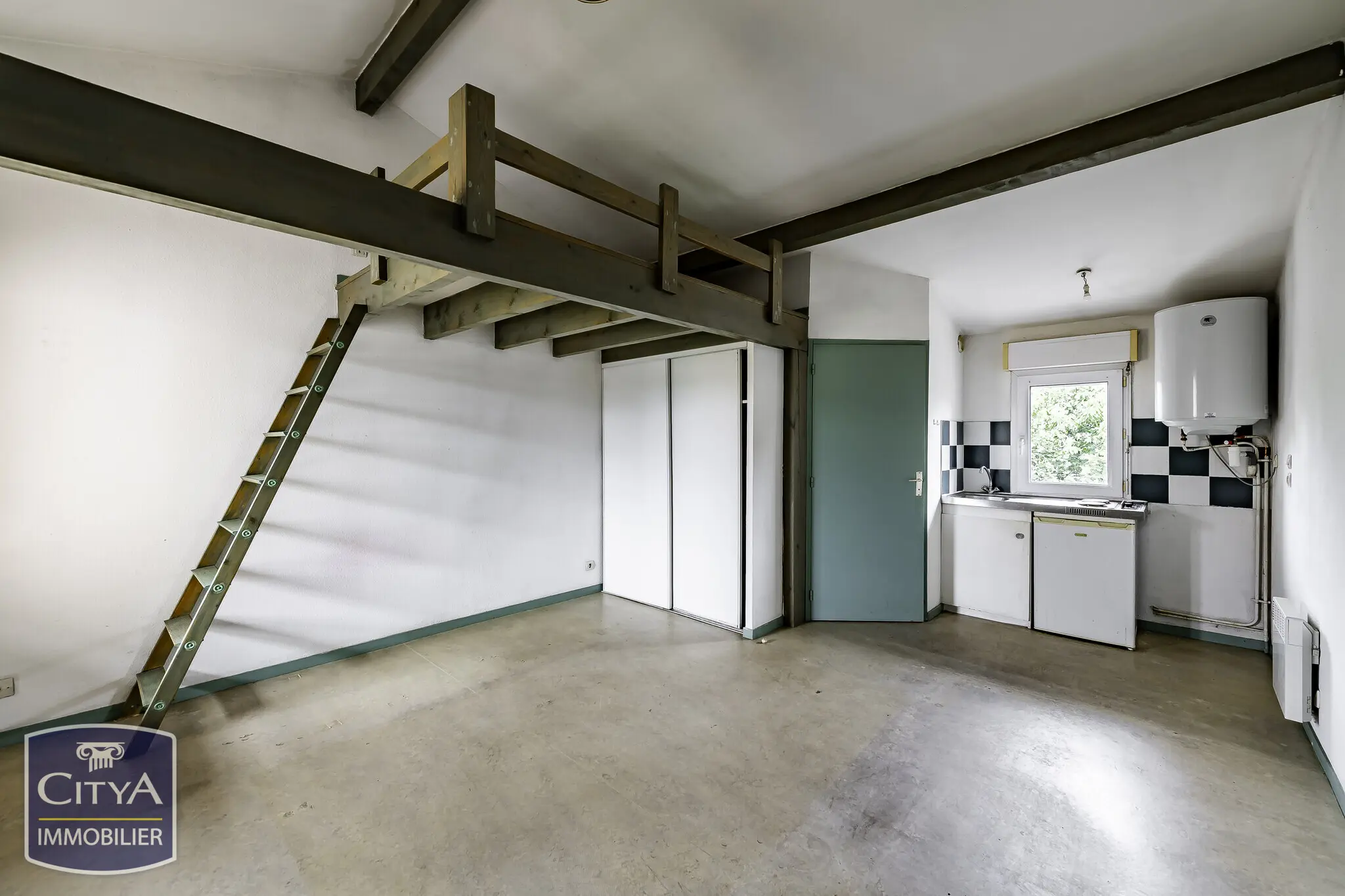 Photo 1 Appartement 1 pièce 30m²