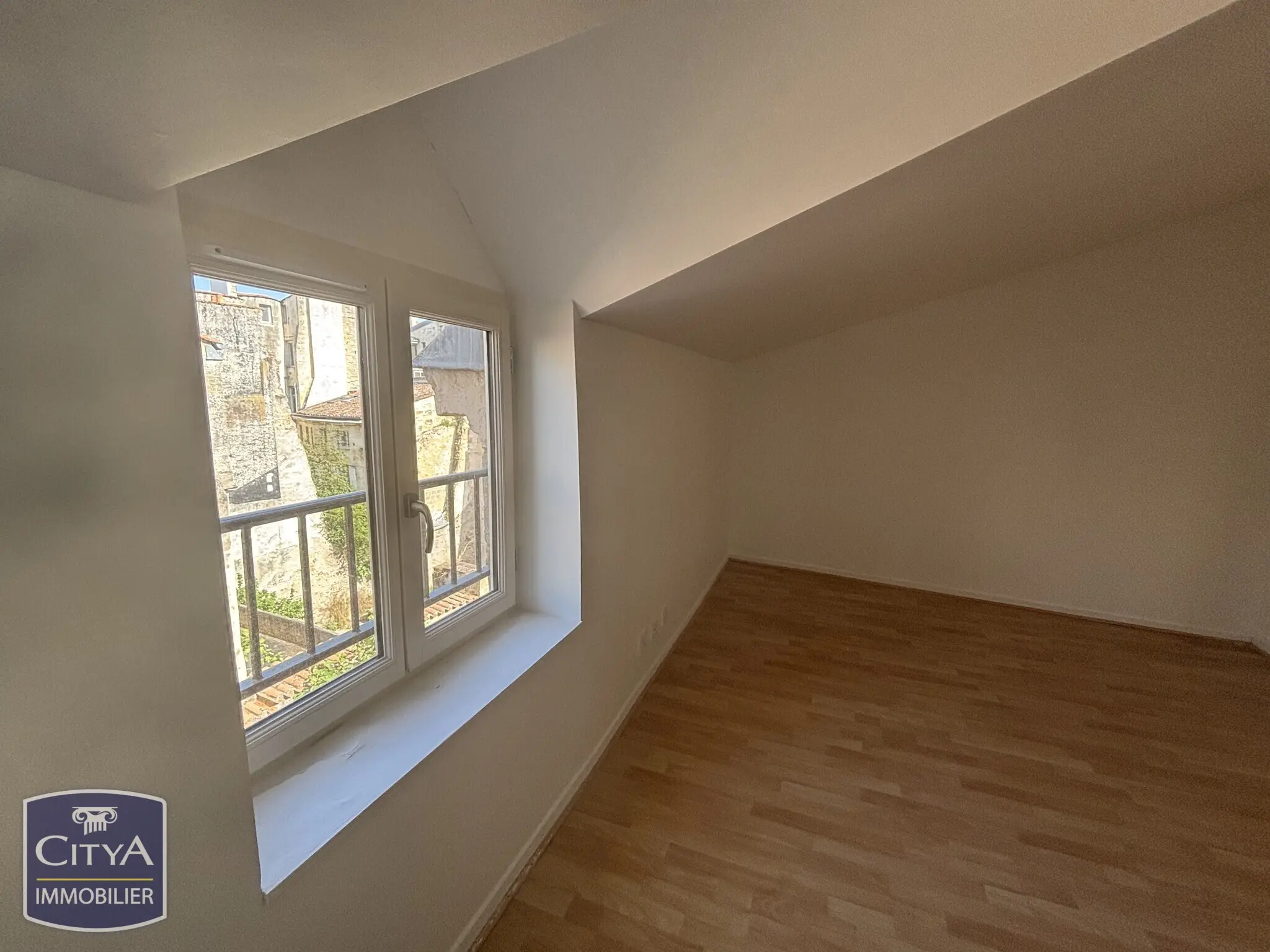 Photo 3 Appartement 1 pièce 13.4m²