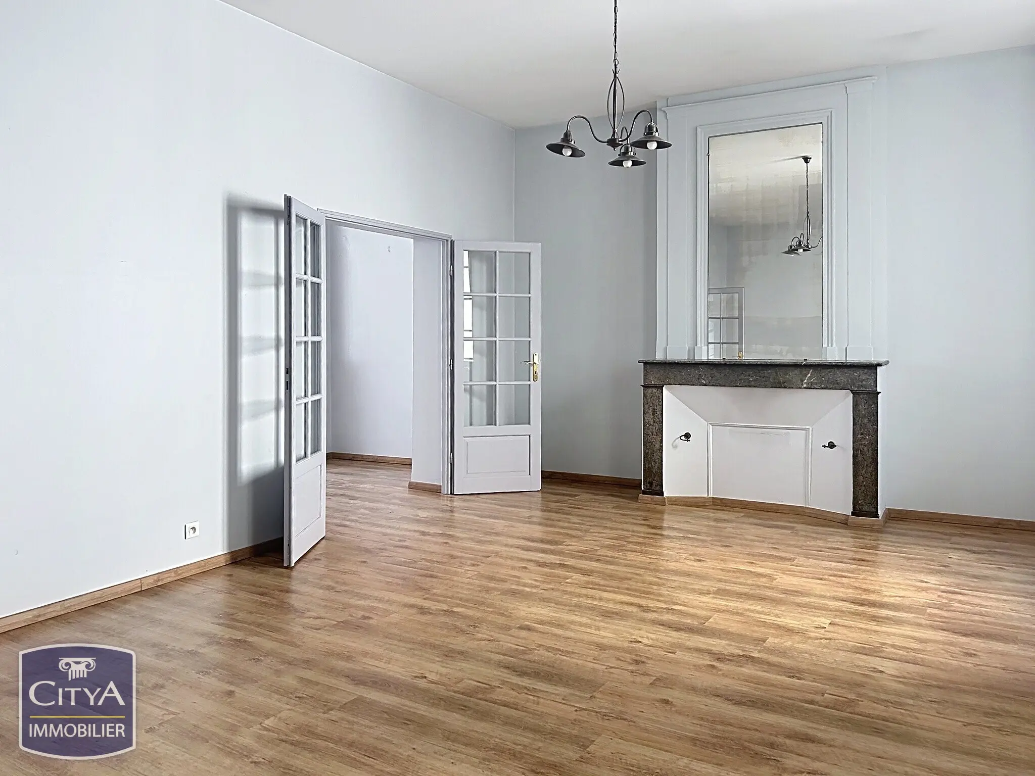 Photo 1 Appartement 5 pièces 132m²
