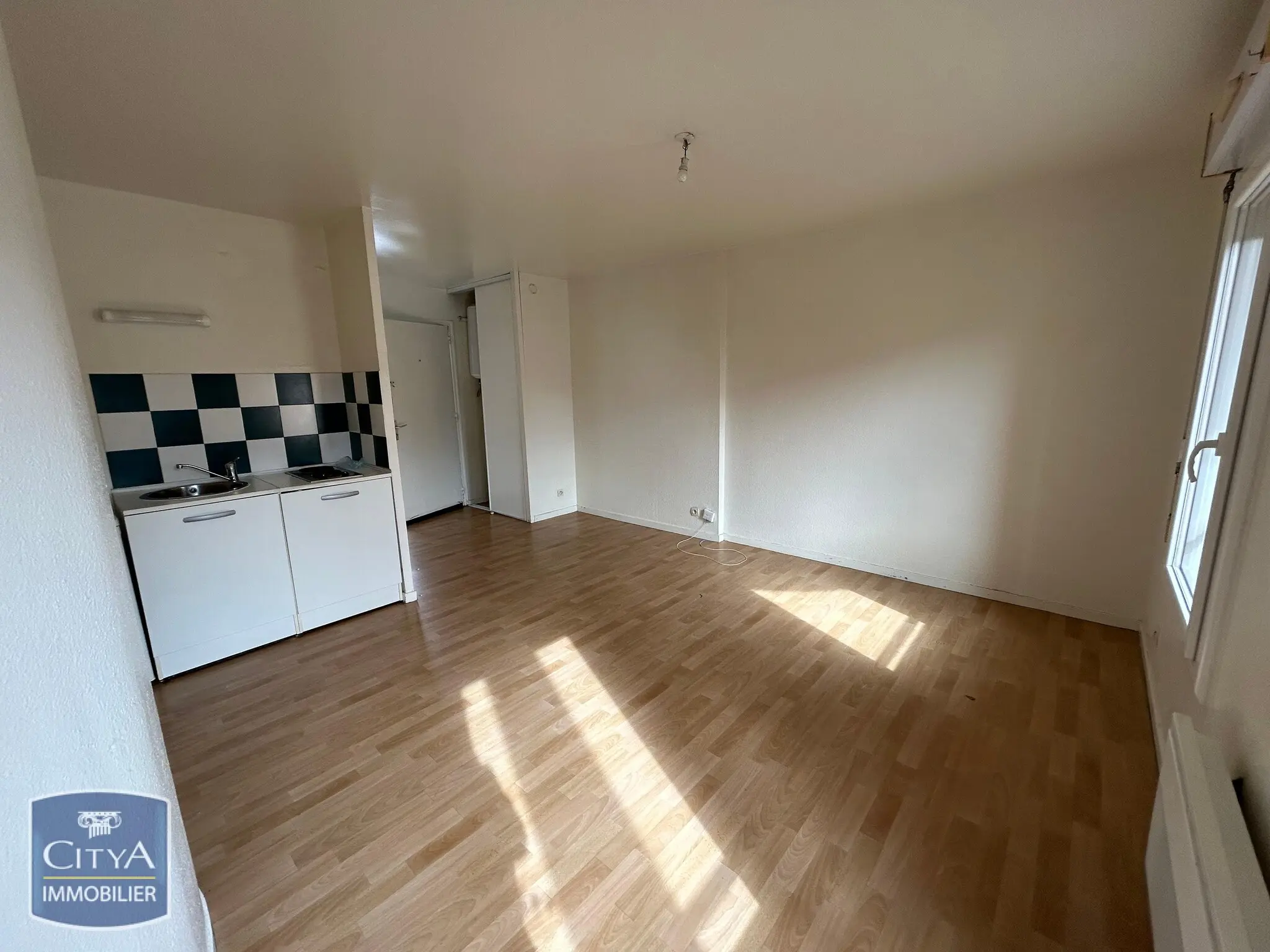 Photo 2 Appartement 1 pièce 22.34m²