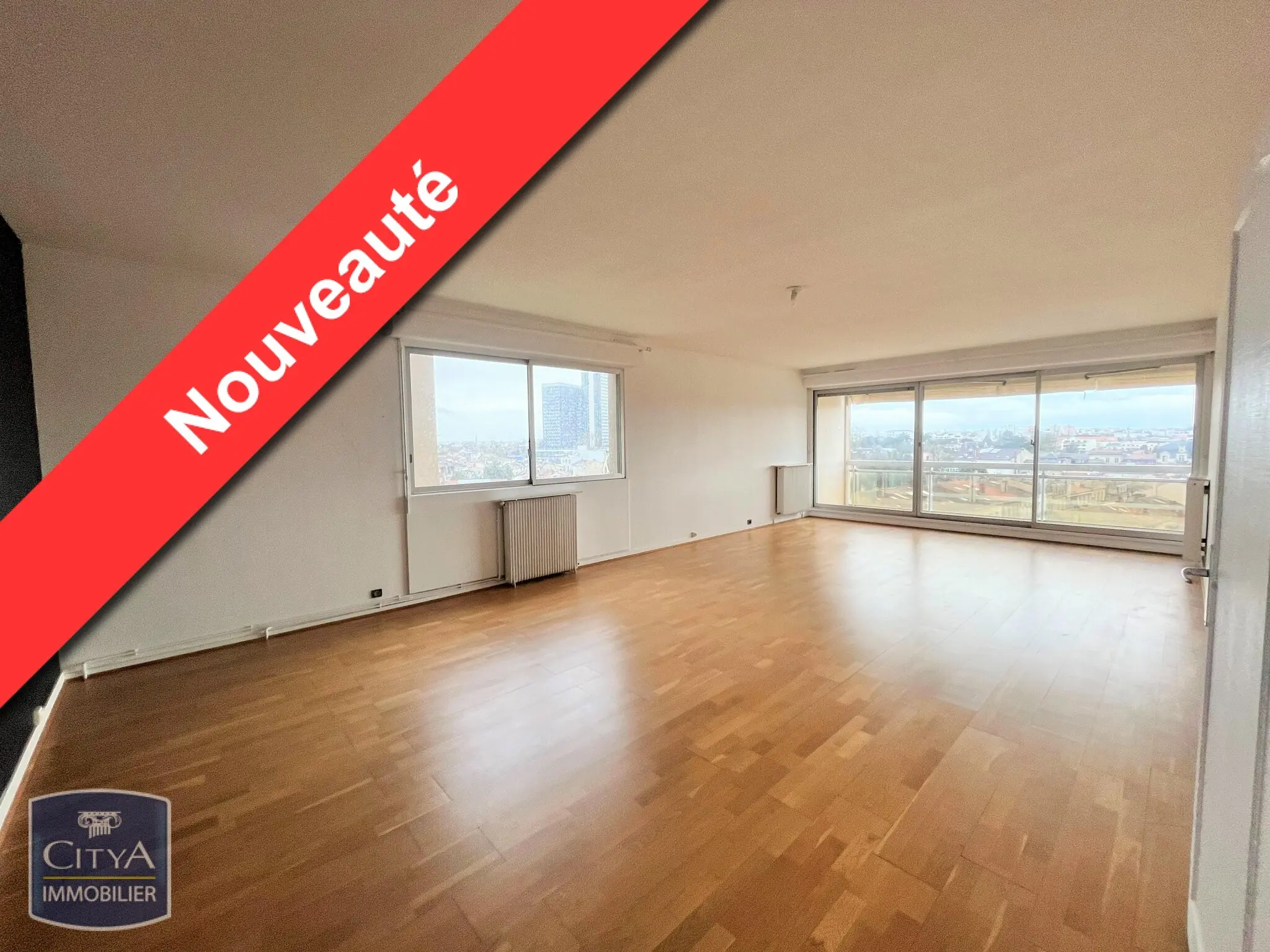 Photo 1 Appartement 5 pièces 150m²