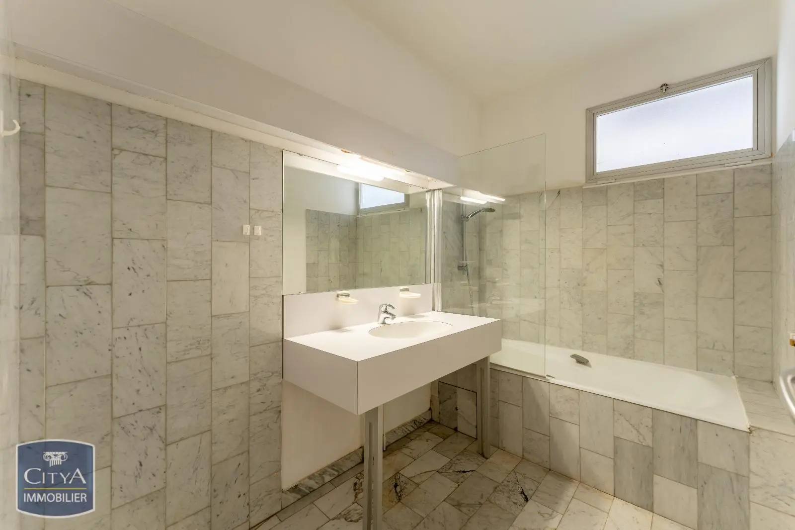 Photo 10 Appartement 5 pièces 150m²