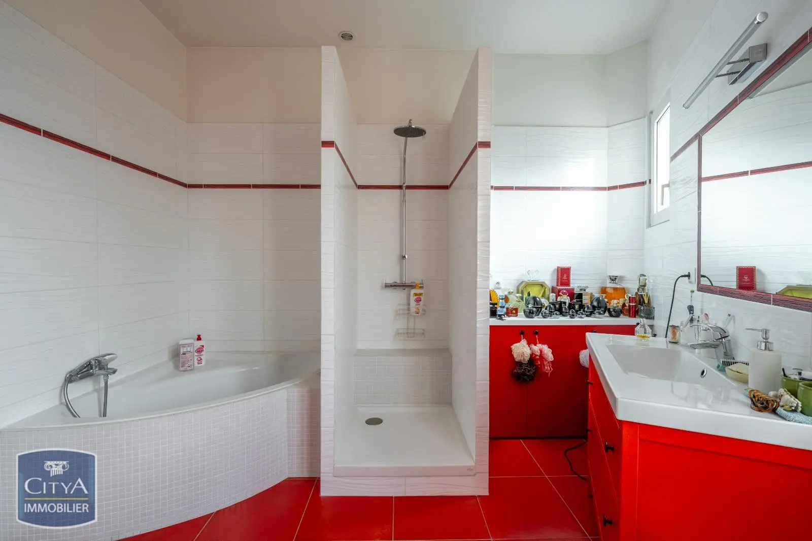 Photo 9 Maison 9 pièces 230m²