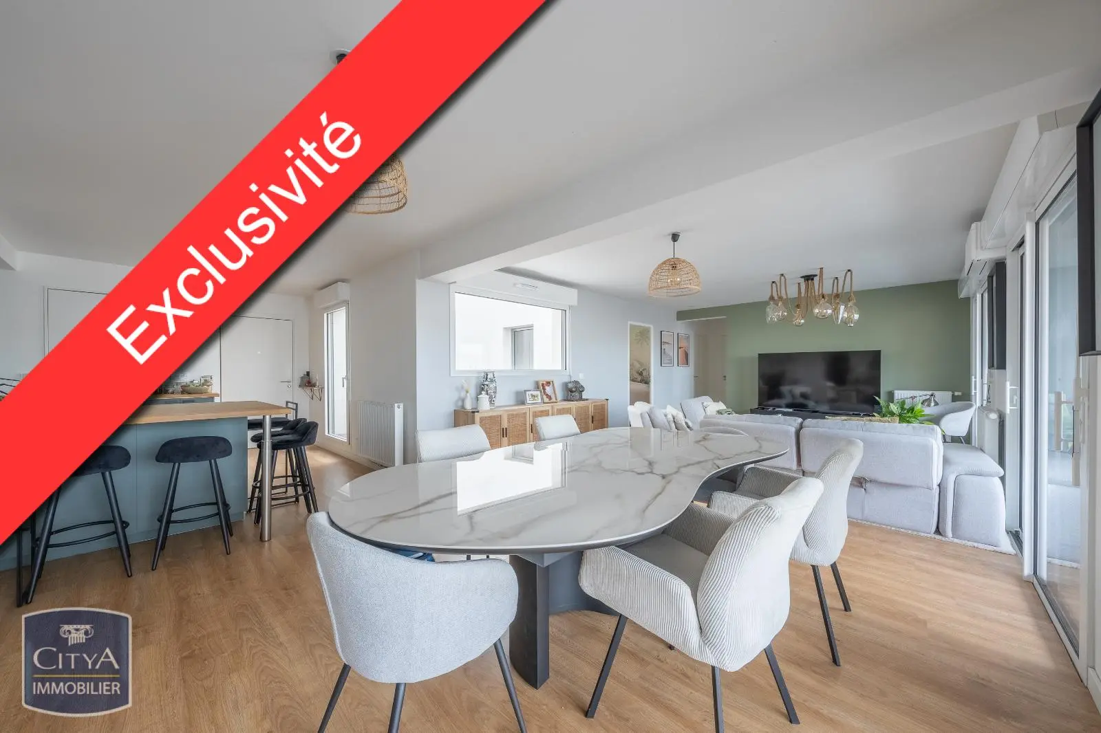 Photo 1 Appartement 4 pièces 99m²