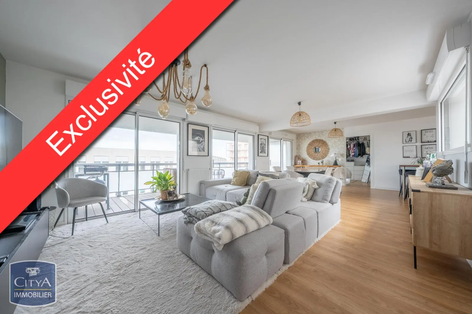 Photo 1 Appartement 4 pièces 99m²