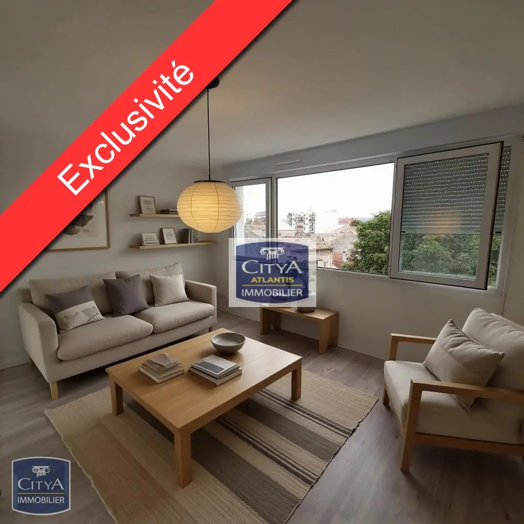 Photo 1 Appartement 1 pièce 22.09m²