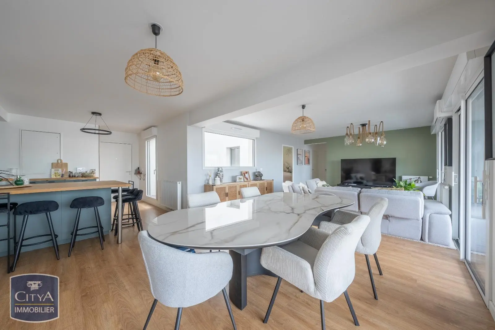 Photo 2 Appartement 4 pièces 99m²