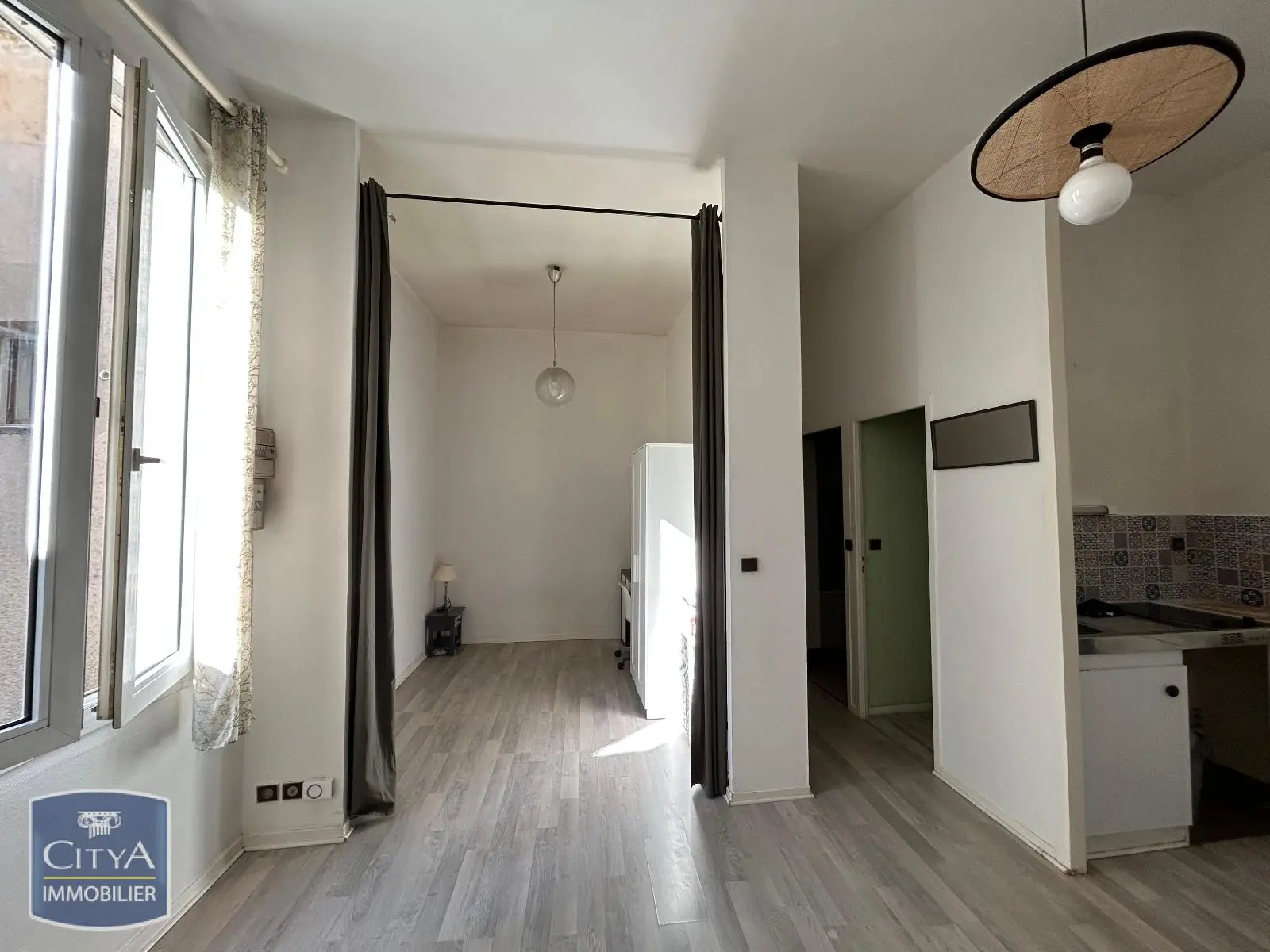 Photo 2 Appartement 1 pièce 31m²