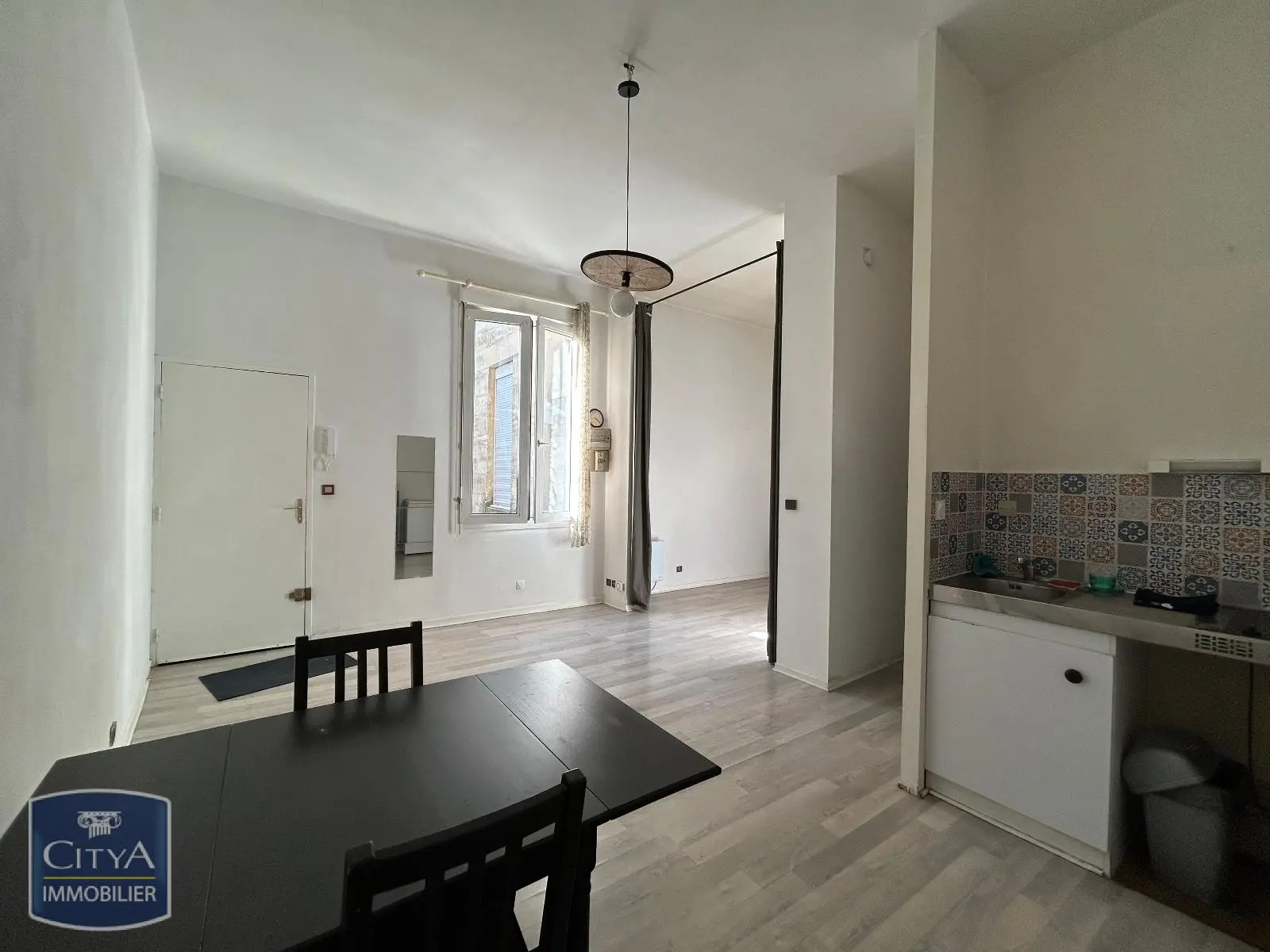 Photo 1 Appartement 1 pièce 31m²