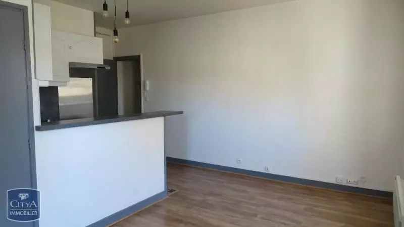 Illustration pour Appartement 2 pièces 48m² Photo Appartement 2 pièces 48m²