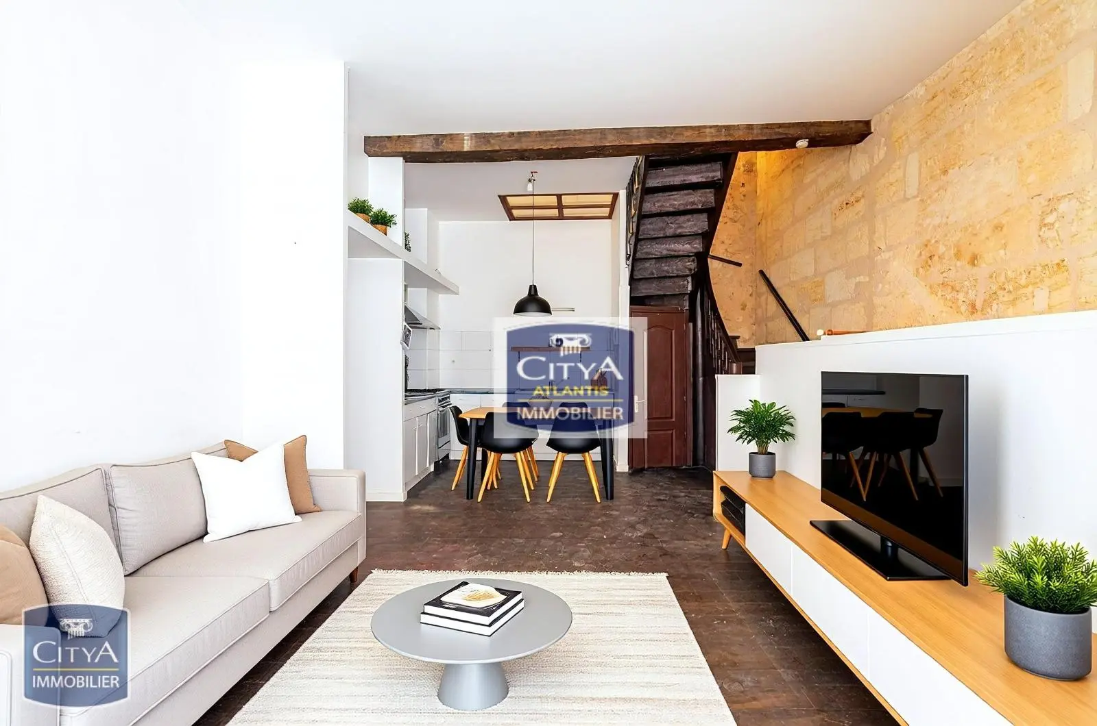 Photo 1 Maison 3 pièces 81m²